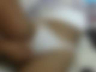 Live cam show with Cuteavrl - Ebony on TeamSkeetLive