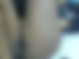 Live cam show with Cuteavrl - Athletic Ebony on livesuperchat.net