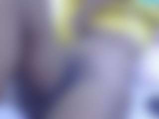 Live cam show with Cuteavrl - Ebony on StripNow | united states