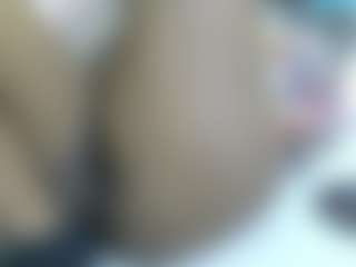Live cam show with Cuteavrl - Ebony Amateur on MyBangCams