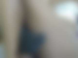 Live cam show with Cuteavrl - Ebony on TastyBlacksLive | united states