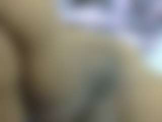 Live cam show with Cuteavrl - Athletic Ebony on Gym Cam Girls