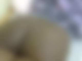 Live cam show with Cuteavrl - Athletic Ebony on liverealitysex.com