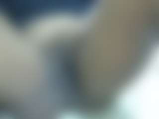 Live cam show with Cuteavrl - Ebony on madthumbs | united states