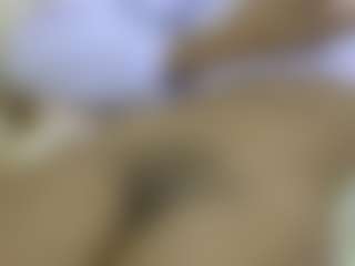 Live cam show with Cuteavrl - Ebony Teen (18+) on Camsoda | united states