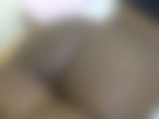 Live cam show with Cuteavrl - Athletic Ebony on Camsoda