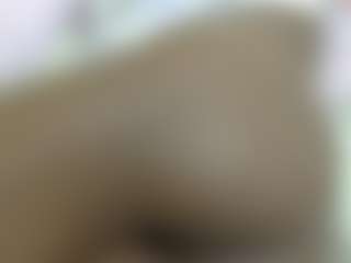 Live cam show with Cuteavrl - Ebony Amateur on Gym Cam Girls