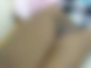 Live cam show with Cuteavrl - Ebony on Latina Girls | united states