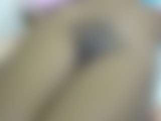 Live cam show with Cuteavrl - Athletic Ebony on intimatelivegirls.com