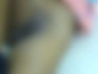 Live cam show with Cuteavrl - Ebony on friskycurves.com | united states