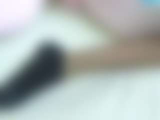 Live cam show with Cuteavrl - Ebony on Hubzter Live | united states