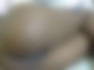 Live cam show with Cuteavrl - Athletic Ebony on Hubzter Live