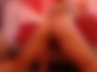 Live cam show with Katy Van - Wet on AdultVida.com