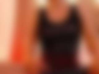 Live cam show with Katy Van - Brown Hair on TeamSkeetLive