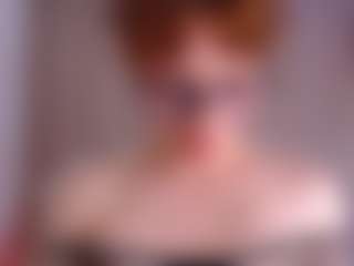 Live cam show with Katy Van - Petite on Big Tits