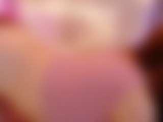 Live cam show with Katy Van - Hot Brown Hair on Camsoda