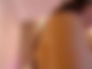 Live cam show with Katy Van - Camel Toe on AdultVida.com