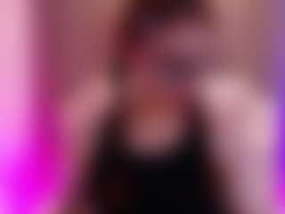 Live cam show with Katy Van - Cute on Camsoda