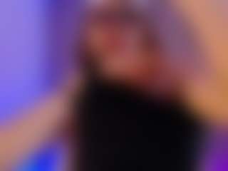 Live cam show with Katy Van - Camel Toe on camtv