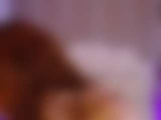 Live cam show with Katy Van - Petite on UwU Esports