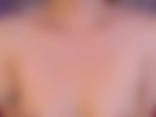 Live cam show with Katy Van - Camel Toe on PervPlay.com