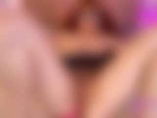 Live cam show with Katy Van - Wet on Camsoda