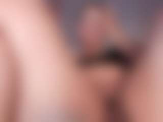Live cam show with ValeryMeyerr - Hairy Pussy on AdultVida.com