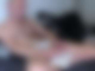 Live cam show with Zhigan - Bedroom on sexylive.show