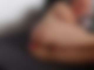 Live cam show with Zhigan - Living Room on Hubzter Live