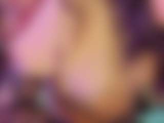 Live cam show with Zorra-violeta - Flashing on Dolls Live