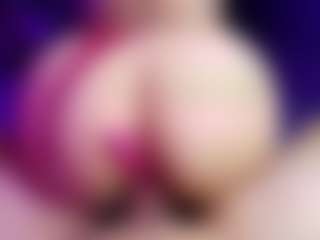 sara_and_lion's Live Sex Cam Show