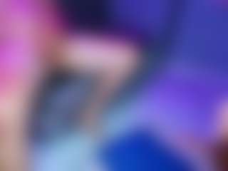 Live cam show with sara_and_lion - Living Room on infinitiblacc.com