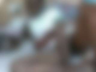 Live cam show with MAGNETIC-QUEEN - Teen (18+) on liverealitysex.com