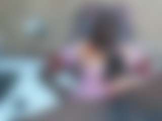 Live cam show with MAGNETIC-QUEEN - Bedroom Ebony on AdultVida.com