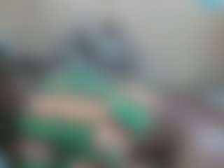 Live cam show with MAGNETIC-QUEEN - Bedroom on livesuperchat.net