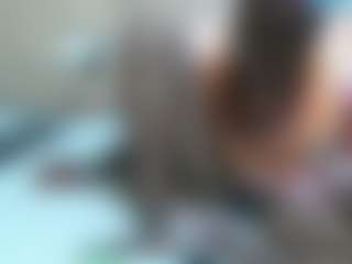 Live cam show with MAGNETIC-QUEEN - Ebony Teen (18+) on liverealitysex.com