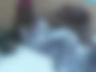 Live cam show with MAGNETIC-QUEEN - Fingers on SmokeAndPoke