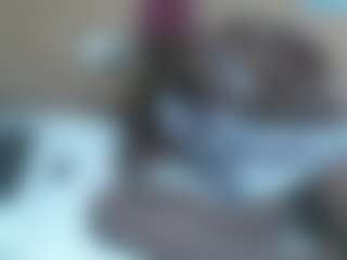 Live cam show with MAGNETIC-QUEEN - Bedroom Ebony on Pornisteam.com