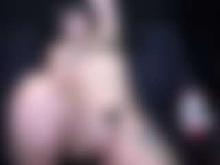 Live cam show with EvaCrux - Fuck Machine on Hubzter Live