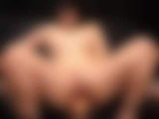 Live cam show with EvaCrux - Small Tits on Dolls Live