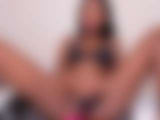 Live cam show with Sexyariah - Oil on Camsoda