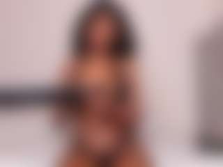 Live cam show with Sexyariah - Black HD on Camming Site