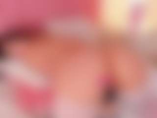 Live cam show with CristaalHart - Lovense on Dolls Live