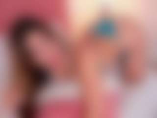 Live cam show with CristaalHart - Fingers on StripNow