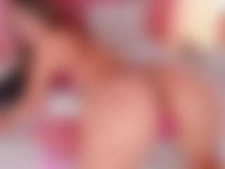 Live cam show with CristaalHart - Bedroom Teen (18+) on xblisslive.com