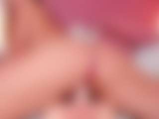 Live cam show with CristaalHart - Pornstar Amateur on Camsoda