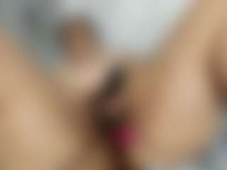 Live cam show with Veronica-Salas - Squirt Big Tits on Streamer API