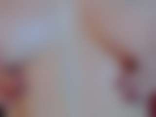ashley-whiteSelf MILF webcam performer live streaming