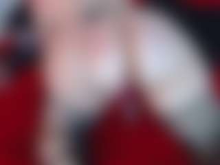 ashley-whiteSelf MILF webcam performer live streaming