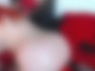 ashley-whiteSelf MILF webcam performer live streaming